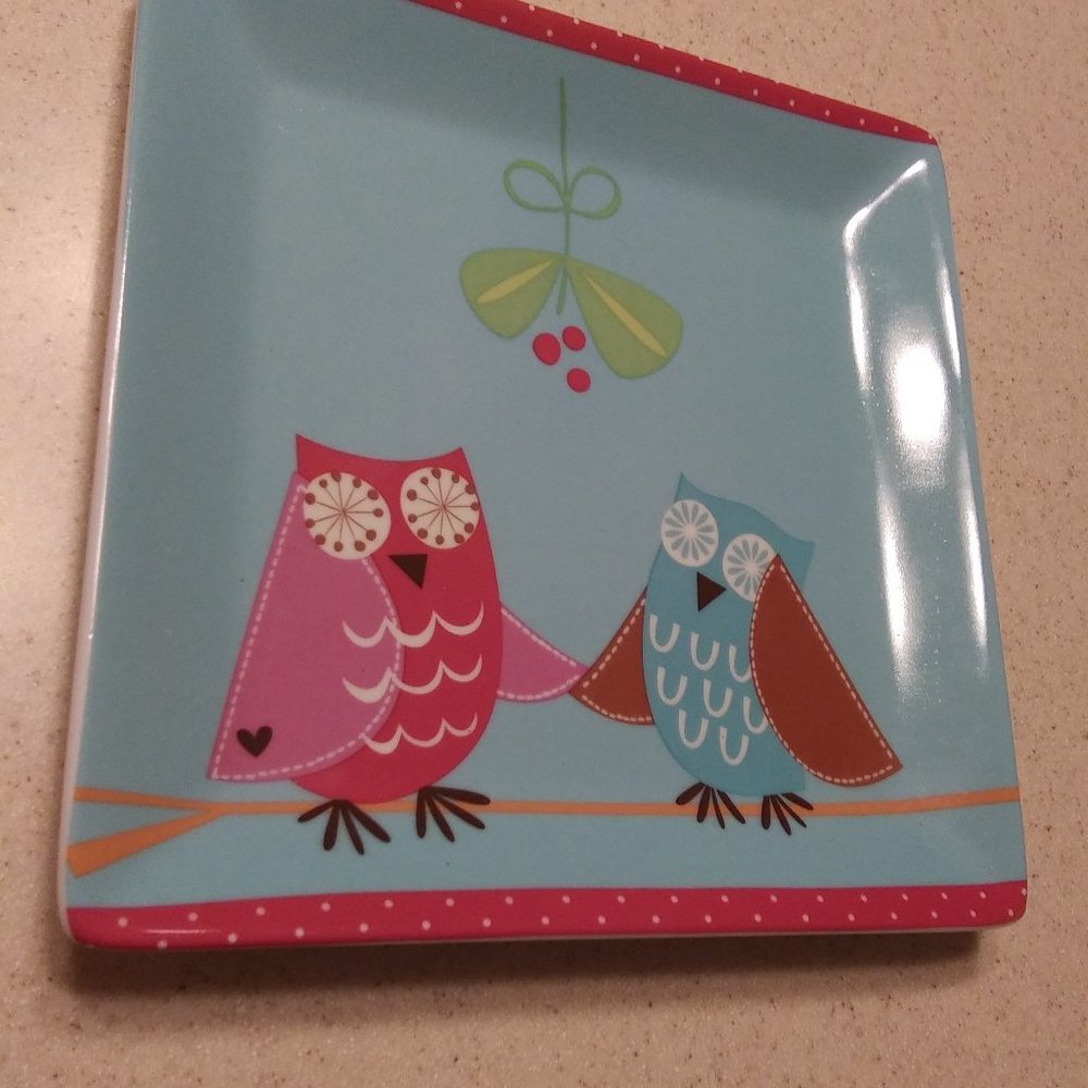 Owl Plate~Set of 2~for Decoration or Food Usage EUC
